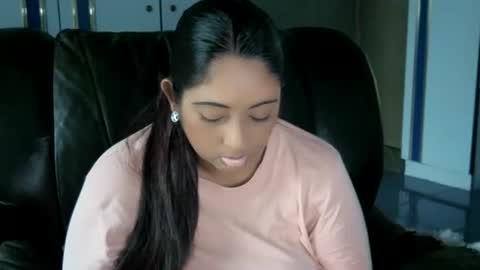 Indianpalgal69 online show from 09/23/25, 06:16