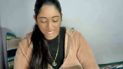 Indianpalgal69 online show from 11/19/25, 12:21