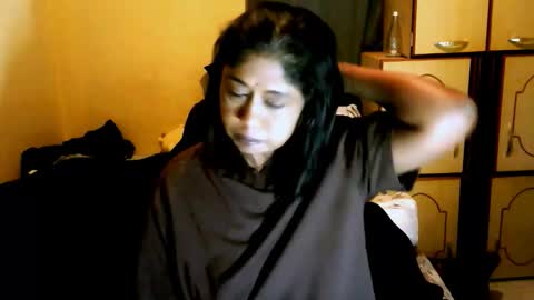 Snapshot of indianpleasures21 chatting on 03/20/26, 01:32 indianpleasures21 online show from 03/20/26, 01:32