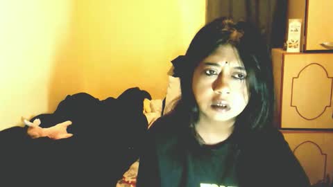 Snapshot of indianpleasures21 chatting on 03/30/26, 01:06 indianpleasures21 online show from 03/30/26, 01:06