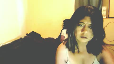 Snapshot of indianpleasures21 chatting on 04/02/26, 04:54 indianpleasures21 online show from 04/02/26, 04:54