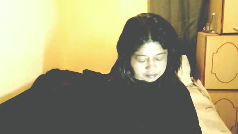 Snapshot of indianpleasures21 chatting on 04/13/26, 01:33 indianpleasures21 online show from 04/13/26, 01:33