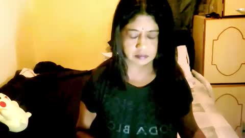 Snapshot of indianpleasures21 chatting on 04/21/26, 06:55 indianpleasures21 online show from 04/21/26, 06:55