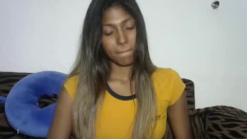 indianqtpie6 online show from 12/05/24, 06:44