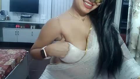 Snapshot of indianrads9 chatting on 05/04/26, 05:20 Radha online show from 05/04/26, 05:20