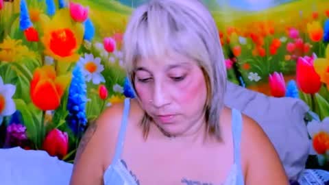 Snapshot of indianroxy27 chatting on 07/11/26, 07:55 indianroxy27 online show from 07/11/26, 07:55