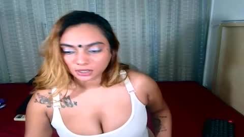 Snapshot of indiansecretlove20 chatting on 12/04/25, 09:45 goddess online show from 12/04/25, 09:45