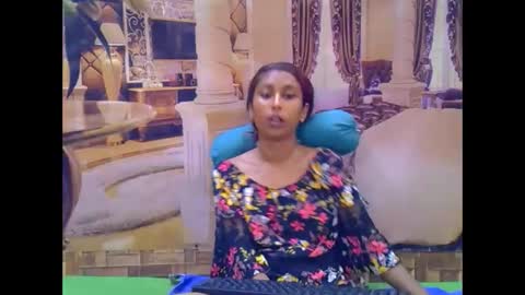 indiansexybutt4u2luv online show from 02/01/26, 07:07