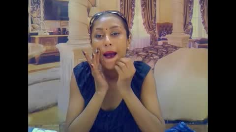 indiansexybutt4u2luv online show from 02/12/26, 06:30