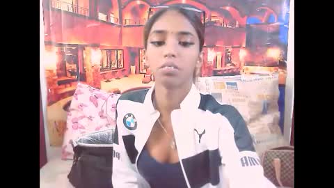 indiansexyslender4u2luv online show from 01/23/25, 06:06