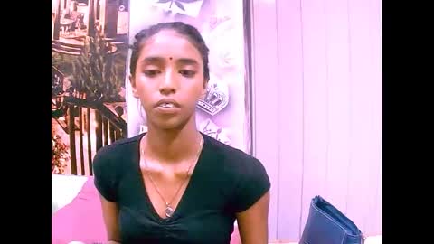 indiansexyslender4u2luv online show from 03/06/25, 06:30