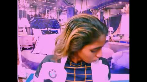 indiansexyslender4u2luv online show from 03/11/25, 06:00