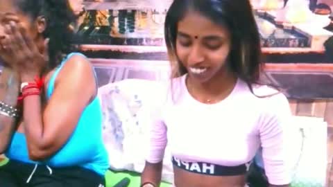 indiansexyslender4u2luv online show from 09/19/25, 05:42