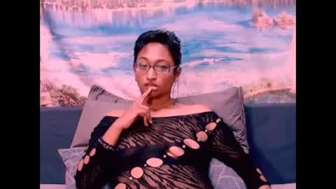 Shreya online show from 12/17/24, 09:05