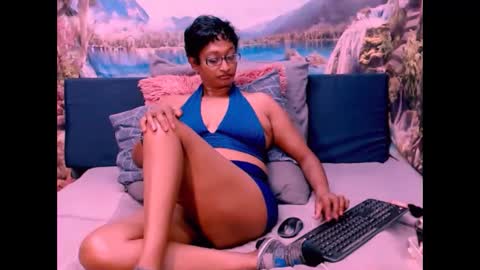 Shreya online show from 01/17/25, 06:54