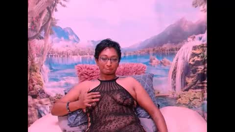 Shreya online show from 01/17/25, 11:18