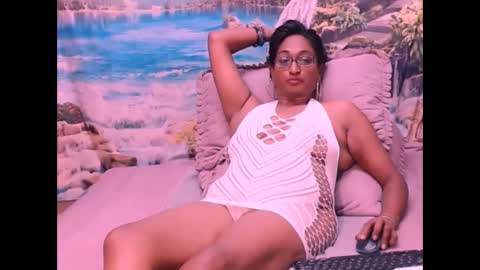 Shreya online show from 02/14/25, 07:12