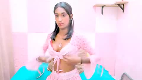 indiansunglaze694u online show from 03/26/26, 05:40