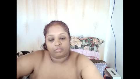 Snapshot of indiantasha chatting on 12/17/24, 01:18 indiantasha online show from 12/17/24, 01:18