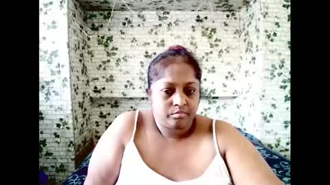 Snapshot of indiantasha chatting on 01/12/25, 10:34 indiantasha online show from 01/12/25, 10:34