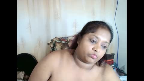 Snapshot of indiantasha chatting on 02/17/25, 10:03 indiantasha online show from 02/17/25, 10:03