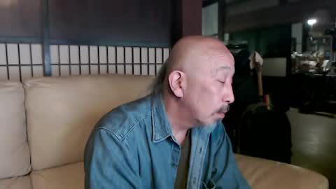 Snapshot of indigo_moon chatting on 05/21/26, 04:30 Ash online show from 05/21/26, 04:30