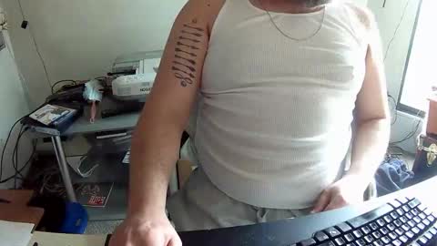 Snapshot of indigolvr chatting on 03/27/26, 01:22 BroLOU online show from 03/27/26, 01:22