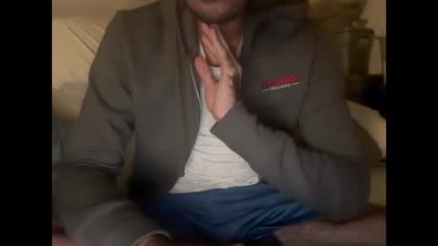 Snapshot of indiscriminator chatting on 12/04/24, 04:21 just1dude online show from 12/04/24, 04:21