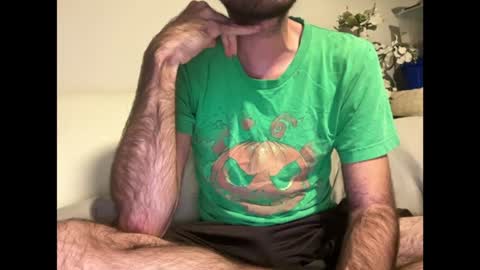 Snapshot of indiscriminator chatting on 12/23/24, 01:29 just1dude online show from 12/23/24, 01:29