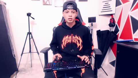 matias online show from 11/20/25, 07:13