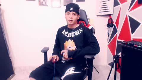 matias online show from 11/30/25, 10:03