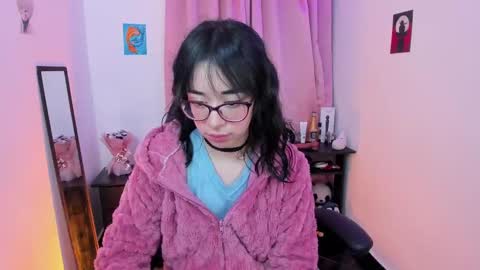 Snapshot of indra_cam chatting on 02/21/25, 10:39 Diana online show from 02/21/25, 10:39