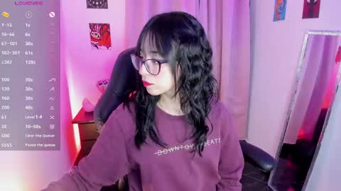 Snapshot of indra_cam chatting on 09/18/25, 02:02 Diana online show from 09/18/25, 02:02