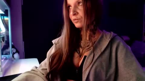 InesDesire online show from 01/06/25, 07:31