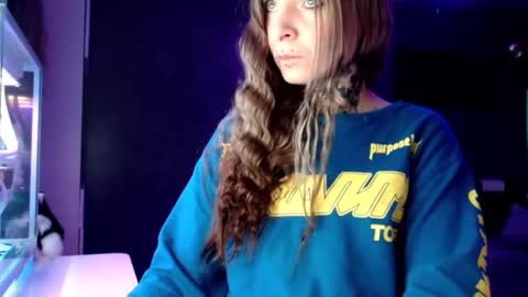 InesDesire online show from 01/28/25, 08:14