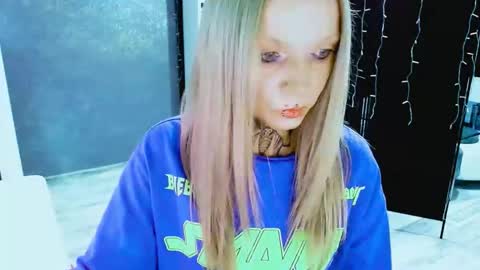 InesDesire online show from 09/16/25, 07:31