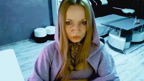 InesDesire online show from 10/17/25, 08:55