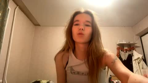 Sofia online show from 04/15/26, 07:58