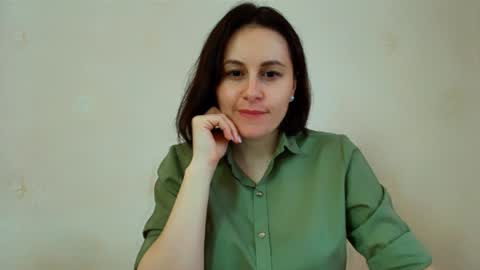 Snapshot of inessa_beauty chatting on 04/21/26, 05:47 Inessa online show from 04/21/26, 05:47