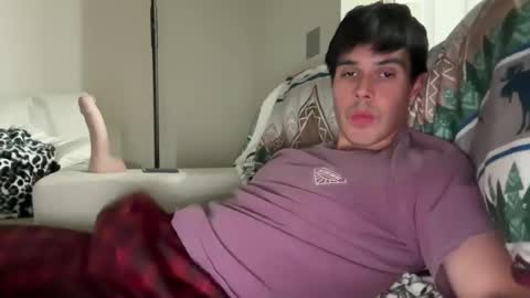 Snapshot of infamouslucas chatting on 12/07/24, 03:36 Lucas online show from 12/07/24, 03:36