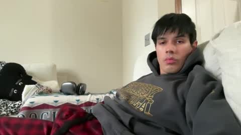 Snapshot of infamouslucas chatting on 12/18/24, 04:39 Lucas online show from 12/18/24, 04:39