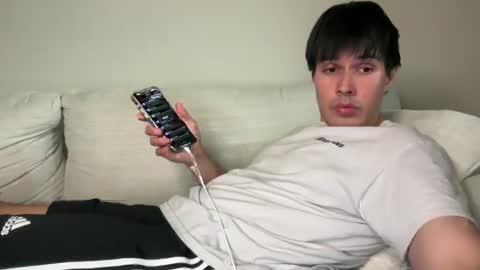 Snapshot of infamouslucas chatting on 12/23/24, 03:40 Lucas online show from 12/23/24, 03:40