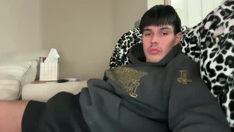 Snapshot of infamouslucas chatting on 01/05/25, 01:45 Lucas online show from 01/05/25, 01:45