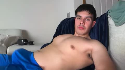 Snapshot of infamouslucas chatting on 10/26/25, 05:02 Lucas online show from 10/26/25, 05:02