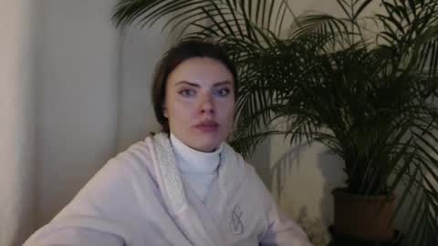 Snapshot of infinitiq45 chatting on 12/06/24, 10:08 Sweet girl online show from 12/06/24, 10:08