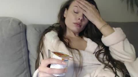 Snapshot of infinitiq45 chatting on 01/21/25, 09:04 Sweet girl online show from 01/21/25, 09:04