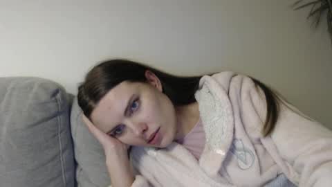 Snapshot of infinitiq45 chatting on 01/26/25, 10:24 Sweet girl online show from 01/26/25, 10:24