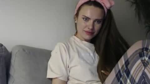 Snapshot of infinitiq45 chatting on 02/10/25, 09:25 Sweet girl online show from 02/10/25, 09:25