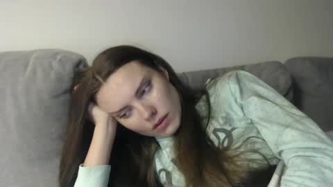 Snapshot of infinitiq45 chatting on 02/13/25, 10:54 Sweet girl online show from 02/13/25, 10:54