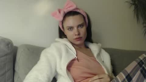 Snapshot of infinitiq45 chatting on 02/18/25, 08:25 Sweet girl online show from 02/18/25, 08:25